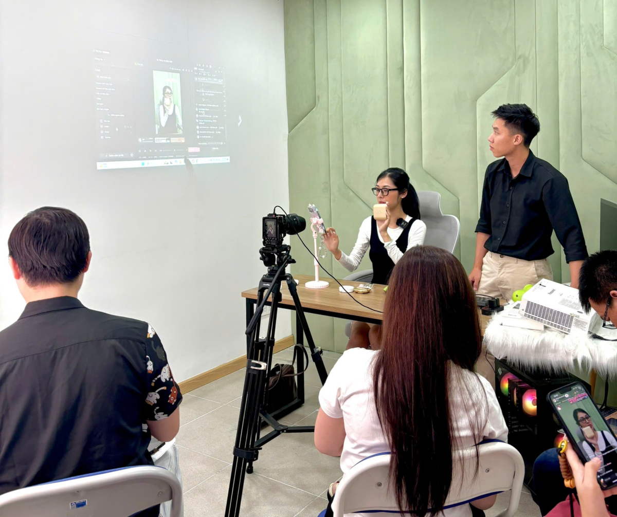 KHOÁ HỌC TIKTOK MARKETING